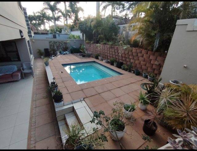 3 BEDROOM TOWNHOUSE FOR SALE IN IZINGA